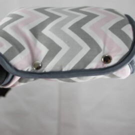 Stroller muff , Chevron zigzag rosa/gray/white