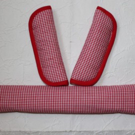 Bumper bar cover & shoulder pads, small check red