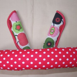 Bumper bar cover & shoulder pads ,Apples / Dots red