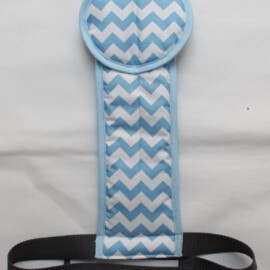 Crotch strap for stroller, chevron zigzag print blue/white