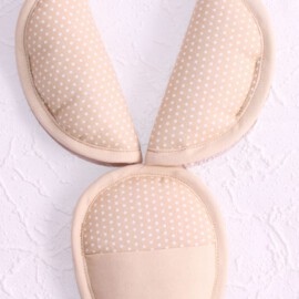 Shoulder pads & croth cover, Dots print on a beige