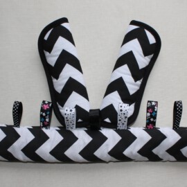 Bumper bar cover & shoulder pads ,Chevron Black- White