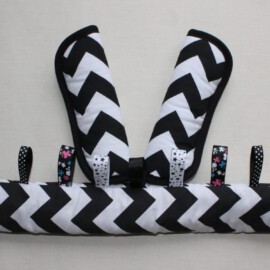 Bumper bar cover & shoulder pads ,Chevron Black- White