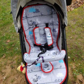 Set for “Joie” , animals print on a gray /red
