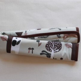 Bumper bar cover ,animals print  on a beige
